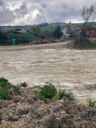 Allerta rossa per il Fiume Esino che supera la soglia d'allarme