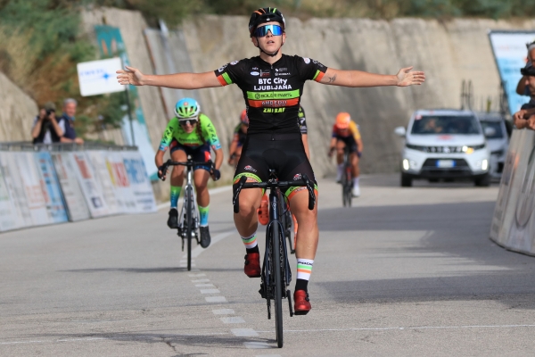 Riflettori accesi sull’ottava edizione del Giro delle Marche in Rosa