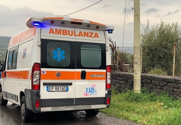 Petritoli, muore schiacciato dal trattore mentre lavora il terreno