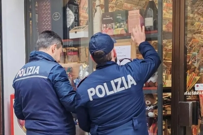 Avventori pregiudicati e droga nel locale, il questore lo chiude