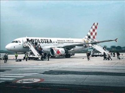 Decollato oggi da Ancona il primo volo per Barcellona