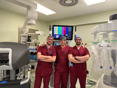 Urologia, innovativo intervento di ricostruzione della vescica al "Mazzini"