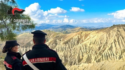 Ordinanza di custodia cautelare in carcere emessa dal G.I.P. del Tribunale di Teramo a carico di tre extracomunitari