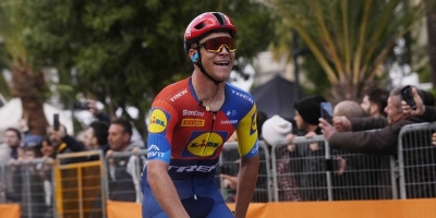 Juan Ayuso vince la 60° Tirreno Adriatico. A Jonathan Milan la tappa finale