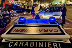 Condannato per violenza sessuale evade da domiciliari, scatta la denuncia