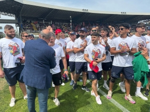 L&#039;ultima della regular season del girone F di serie D ha visto la grande festa del Riviera delle Palme ancora con 10mila spettatori