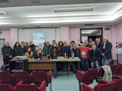 Grande successo per il laboratorio "Da Spauracchio a Superpotere: Intelligenza Artificiale - Guida Pratica per Esseri Umani"