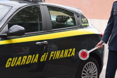 Alba Adriatica: controlli delle Fiamme Gialle, diverse le irregolarità riscontrate. Bevande alcoliche somministrate ai minorenni, sanzionato un lido