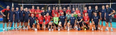 Lotta e sa soffrire la compagine di Grottazzolina, proprio come chiede coach Ortenzi, e la truppa cresce di giorno in giorno sotto l’aspetto dell’intensità per prepararsi nel migliore dei modi all’esordio in Superlega