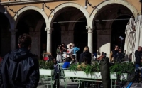 Ascoli Piceno - La città diventa un set, si gira lo spot per l&#039;Aperol Campari