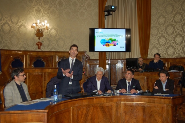 SVILUPPO VIARIO DELLA VALLATA DEL POTENZA, PUBBLICATO IL BANDO PER L’APPALTO DELLE ALTERNATIVE PROGETTUALI DEL PRIMO TRATTO “VILLA POTENZA - SAMBUCHETO”